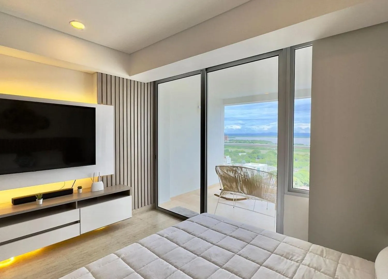 Apartment Cb1633 Moderna Suite Vista Lago-Aeropuerto 2Min Cartagena