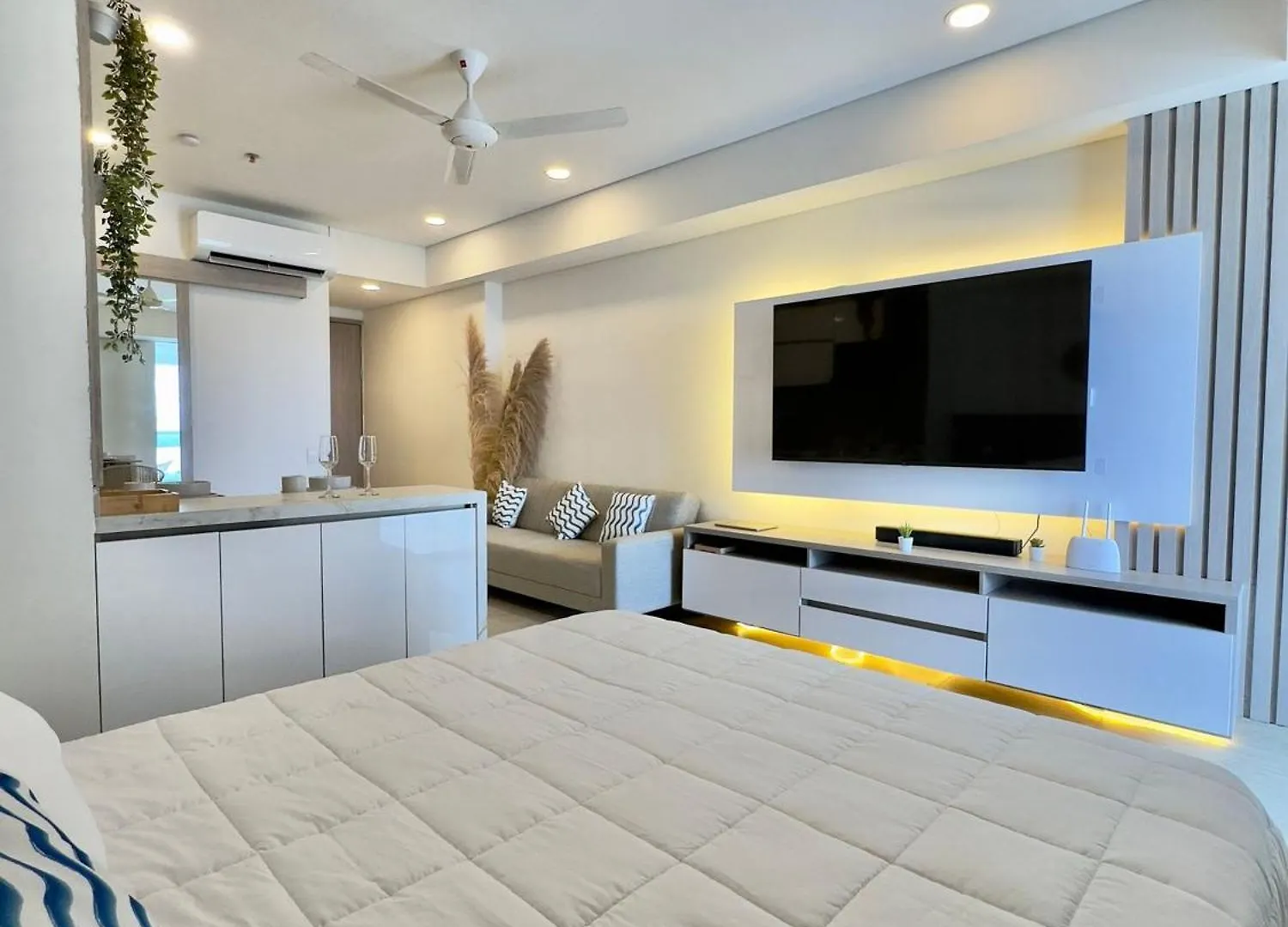 Cb1633 Moderna Suite Vista Lago-Aeropuerto 2Min Cartagena Apartment