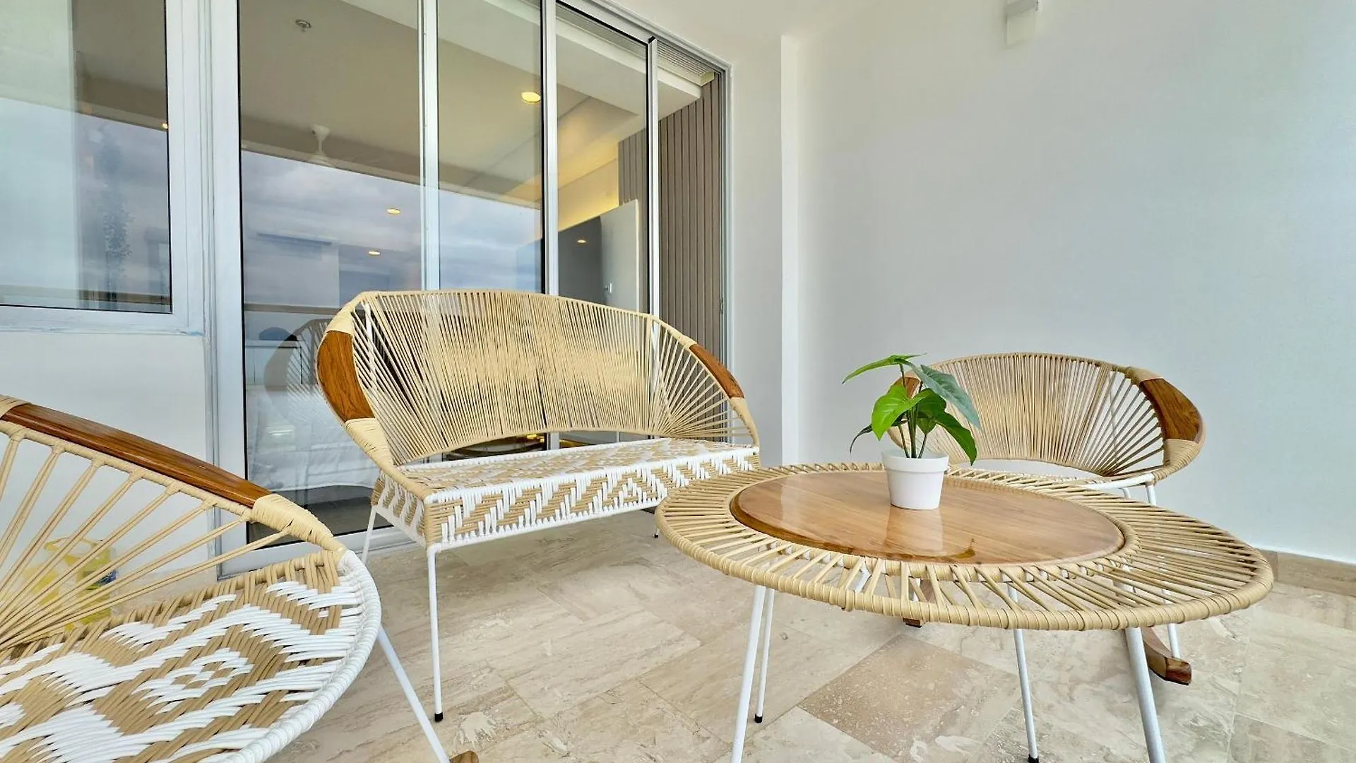 Apartment Cb1633 Moderna Suite Vista Lago-Aeropuerto 2Min Cartagena